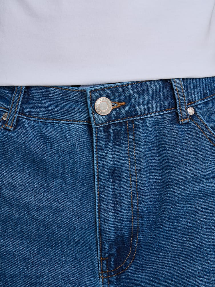 Джинсы зауженные Carrot