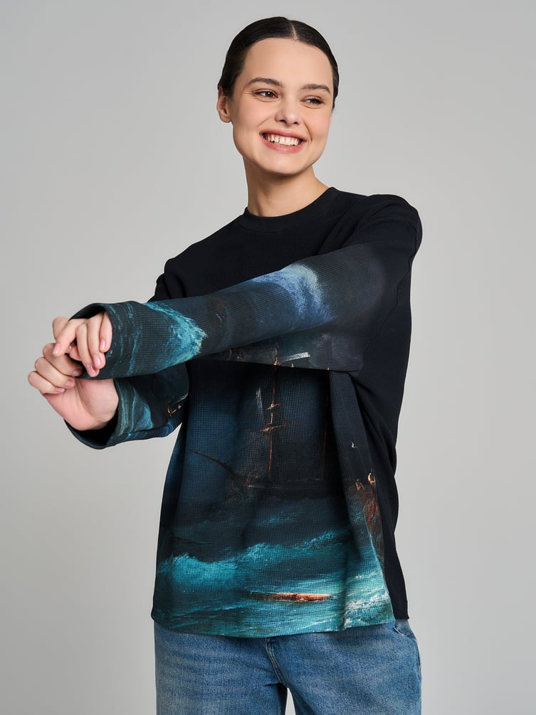 Лонгслив с принтом картин Третьяковской галереи