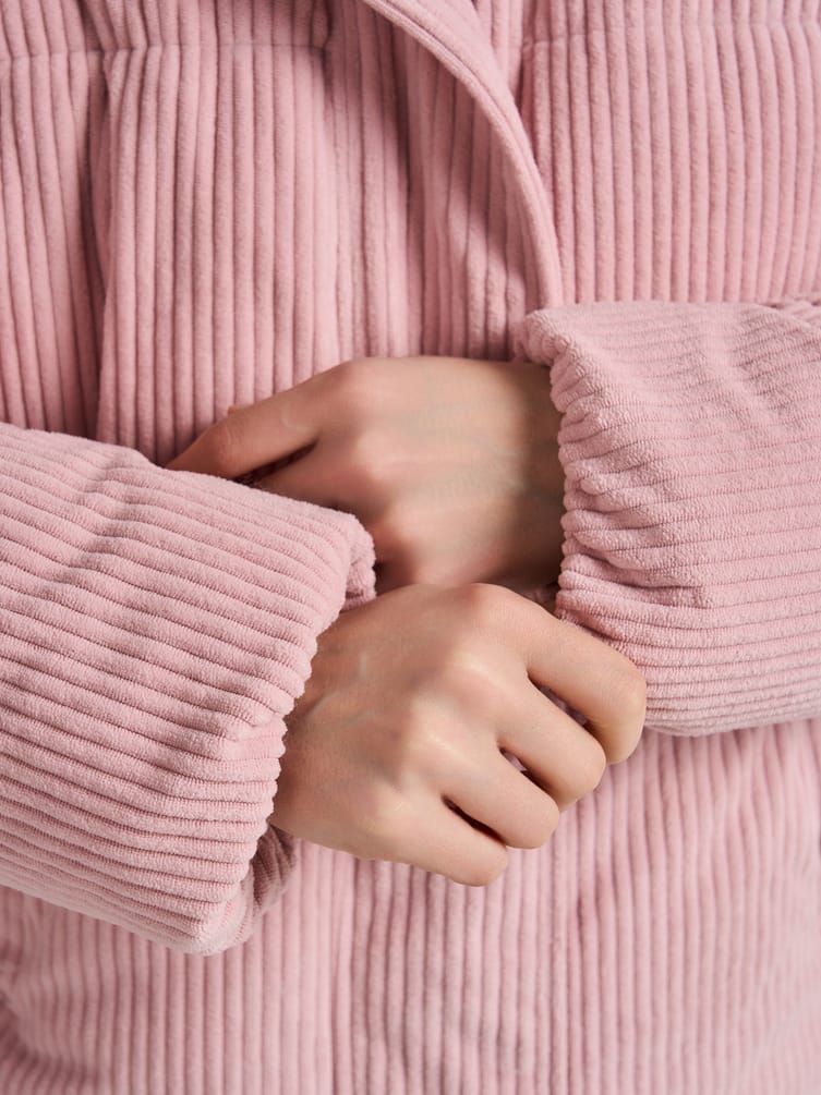 Велюровая куртка оверсайз утепленная