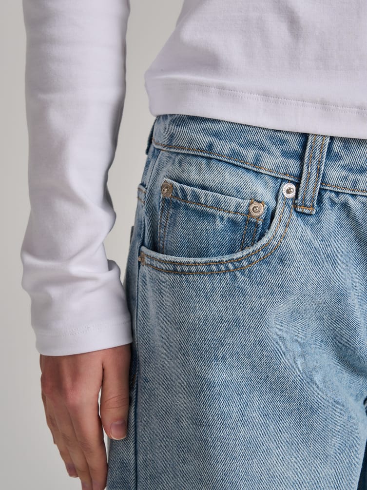 Джинсы бойфренды широкие