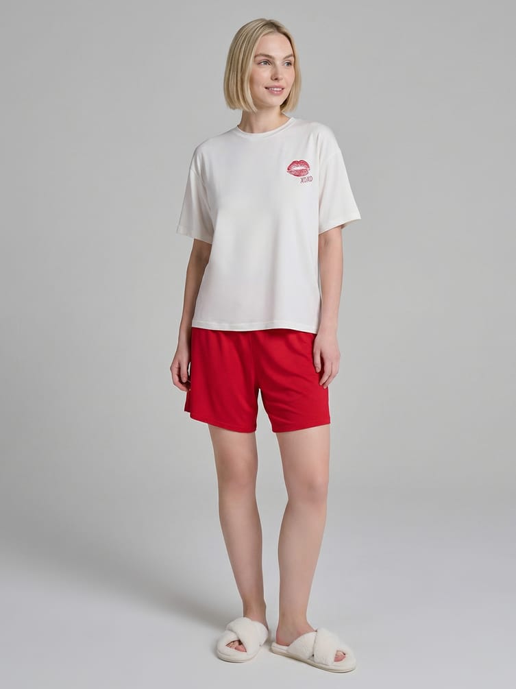 Пижама с принтом и шортами