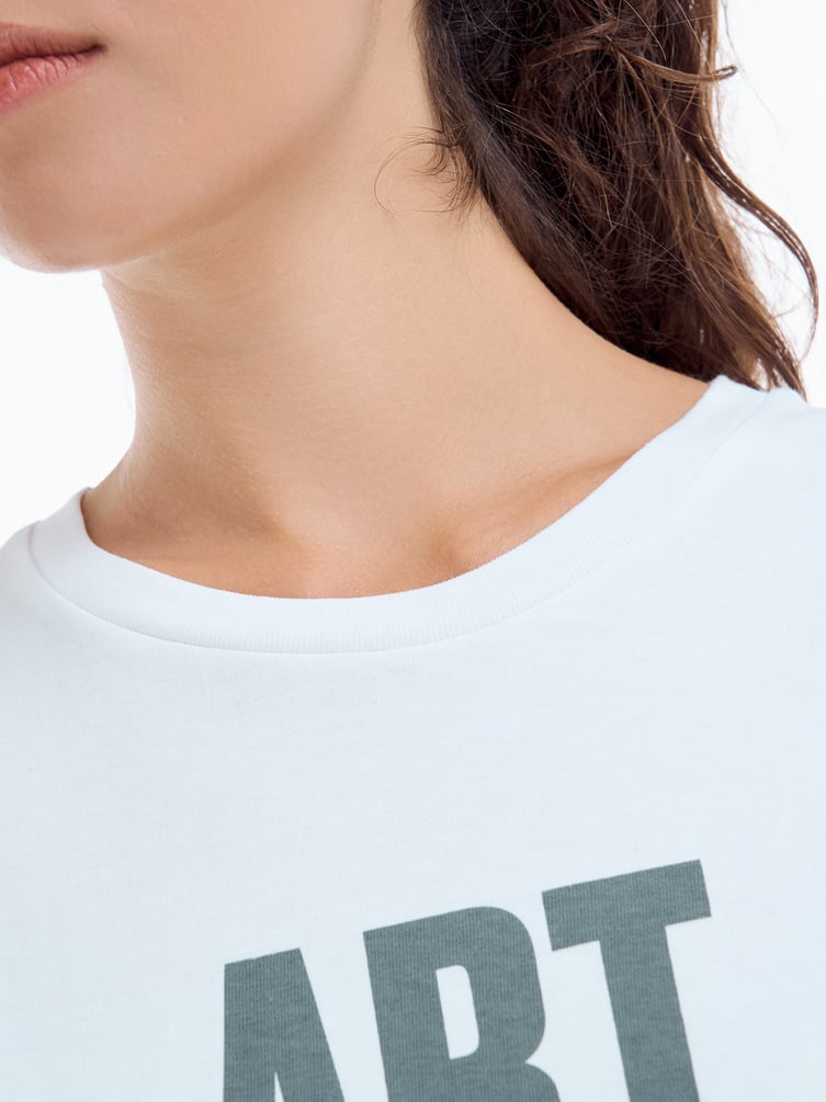 Футболка оверсайз с надписью Art direction