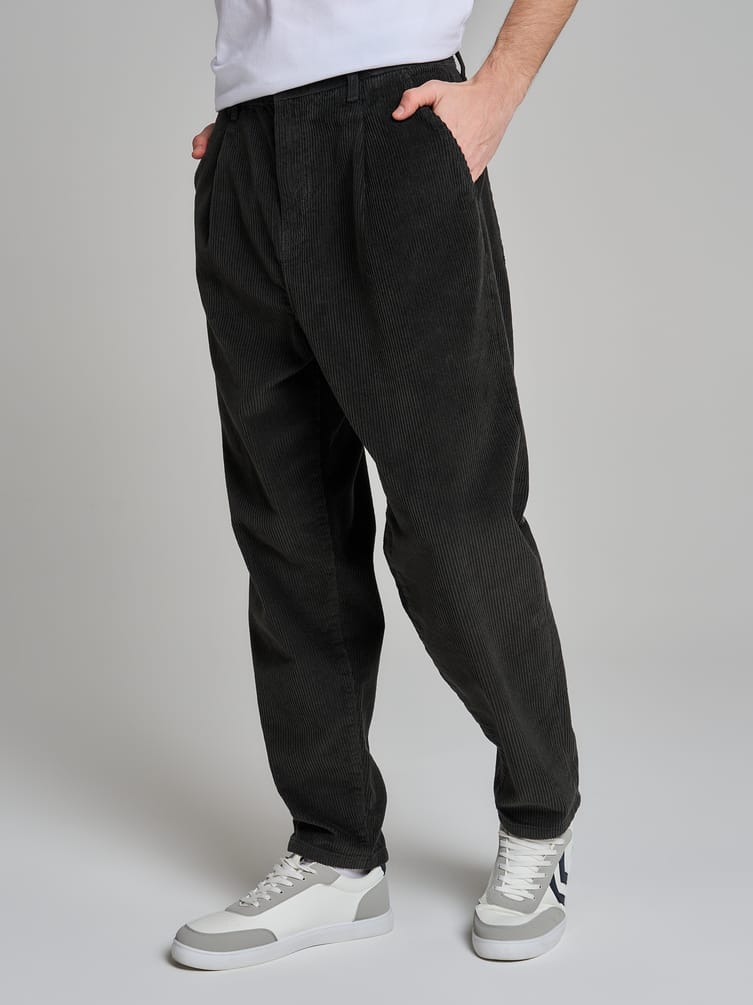 Брюки вельветовые зауженные