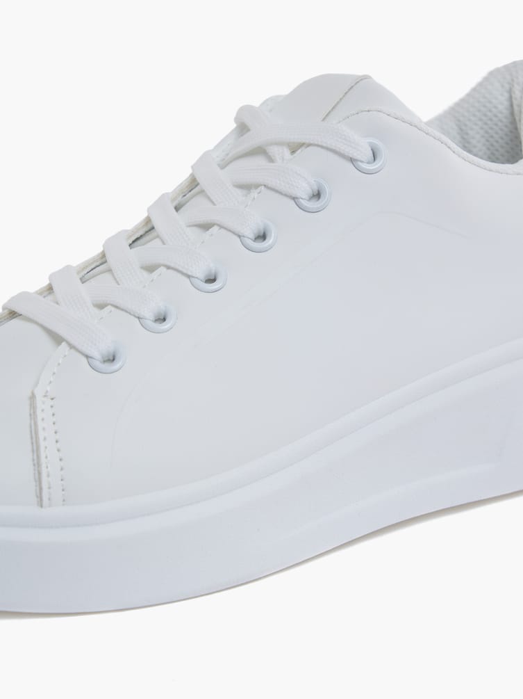 Кроссовки спортивные на высокой подошве