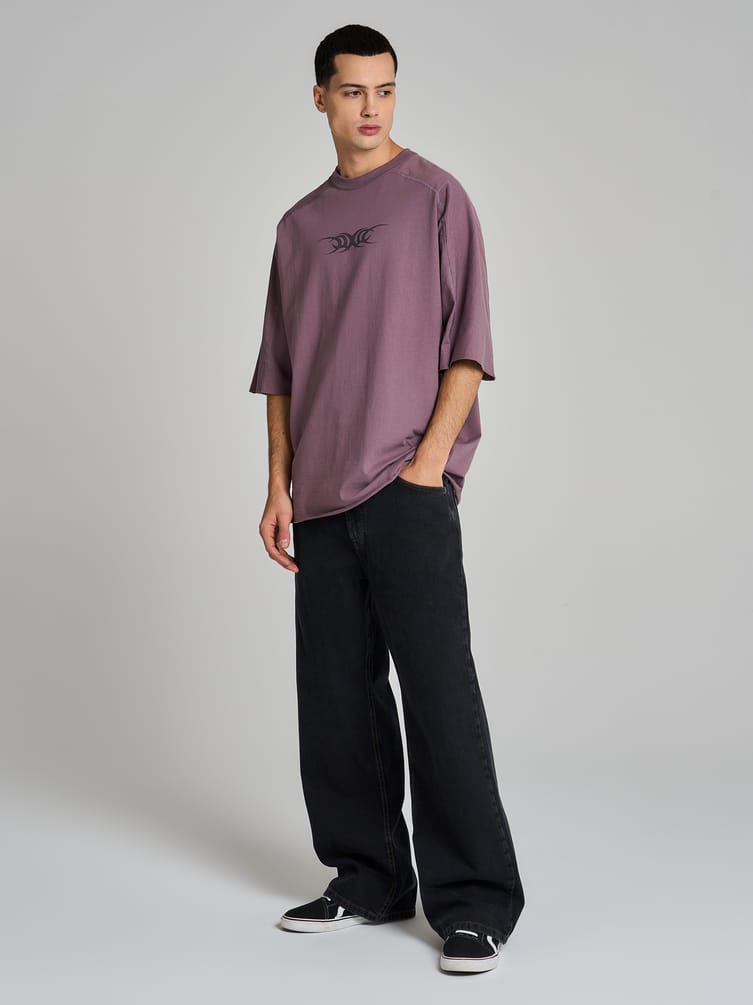 Джинсы слегка расклешенные