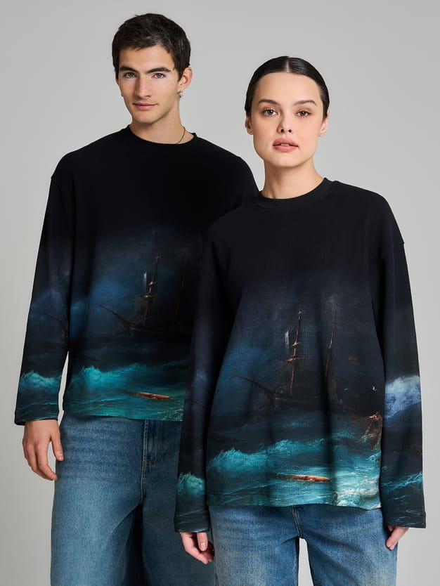 Лонгслив с принтом картин Третьяковской галереи