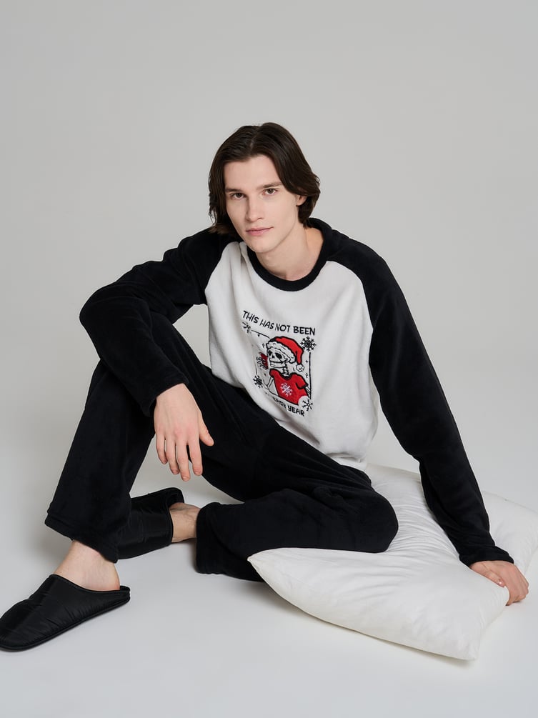 Пижама плюшевая новогодняя с брюками