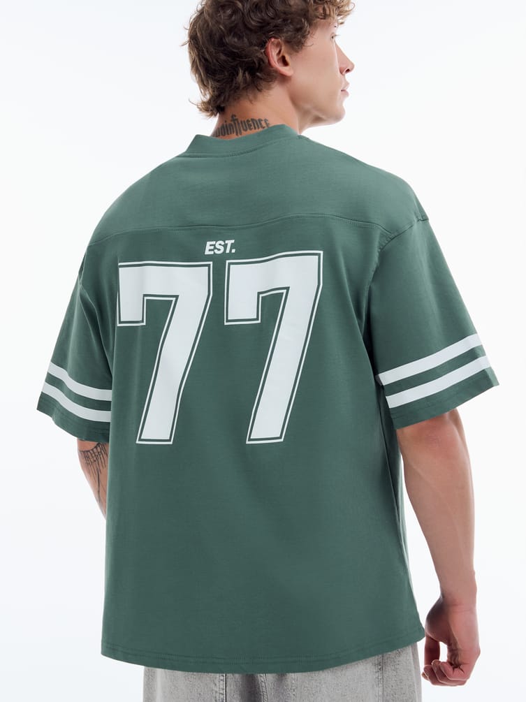 Спортивная футболка с надписью Leader