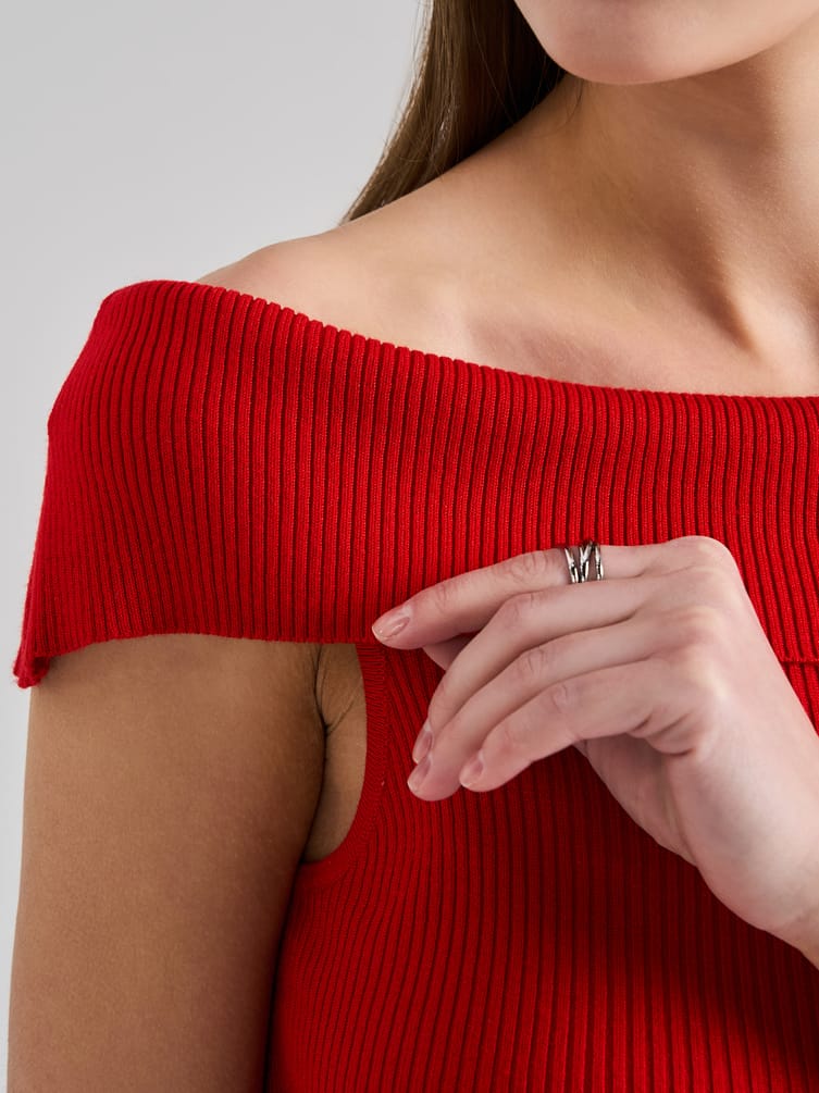 Топ лапша с открытыми плечами