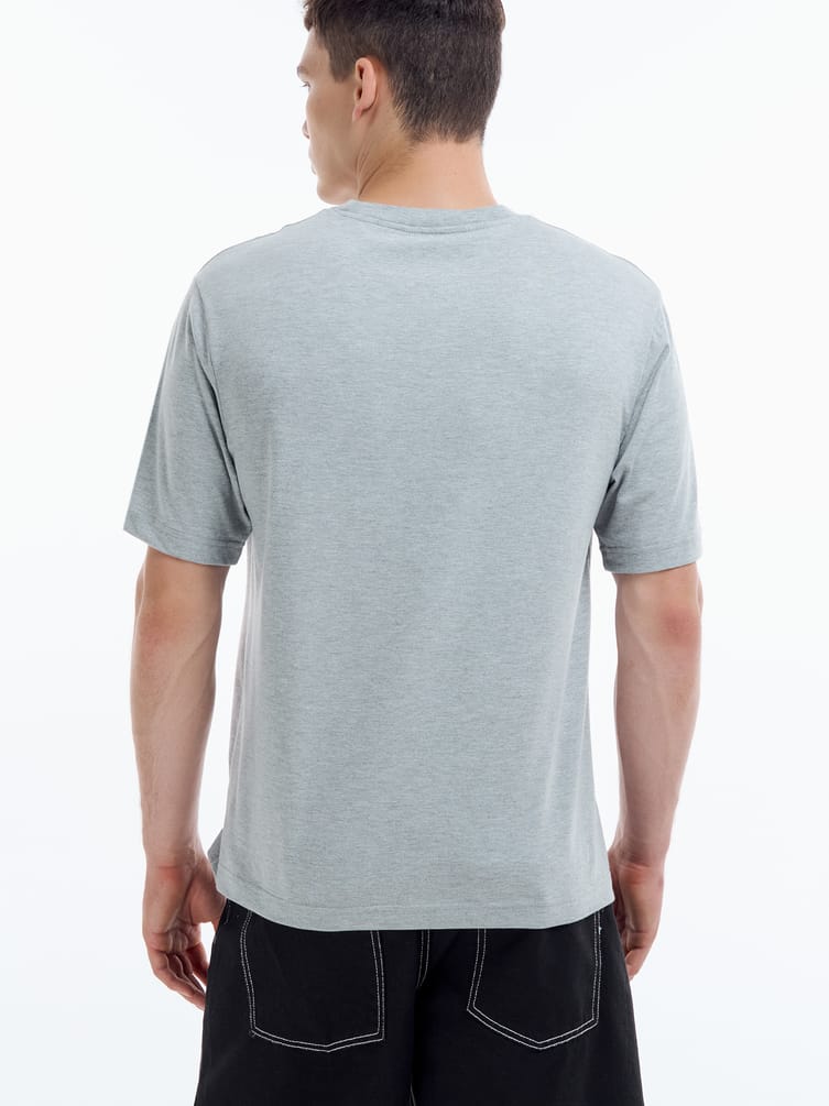 Однотонная хлопковая футболка