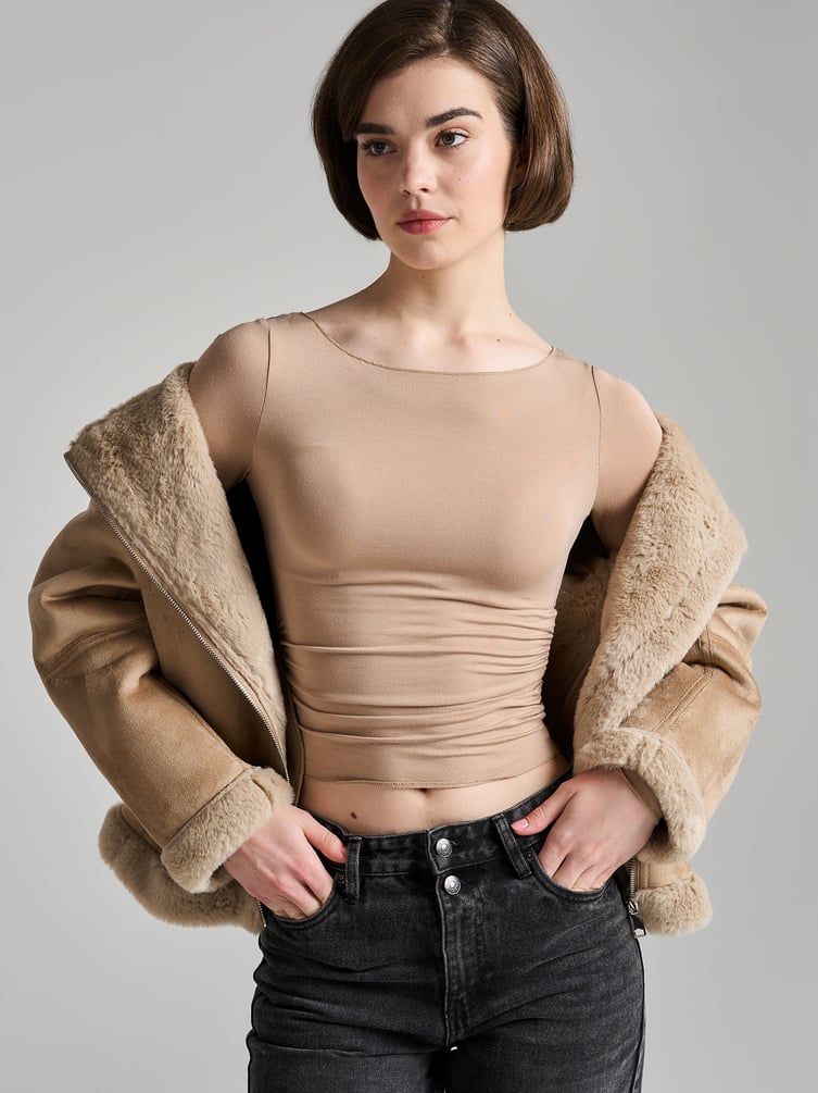 Лонгслив из вискозы с драпировкой