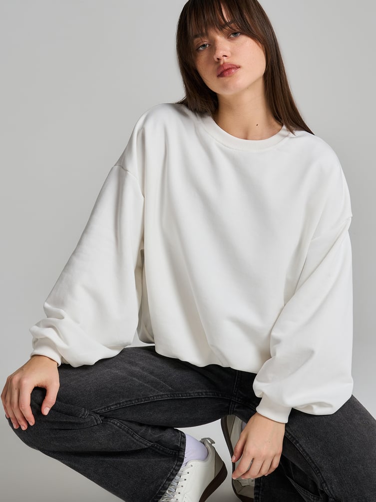 Свитшот с резинкой на талии