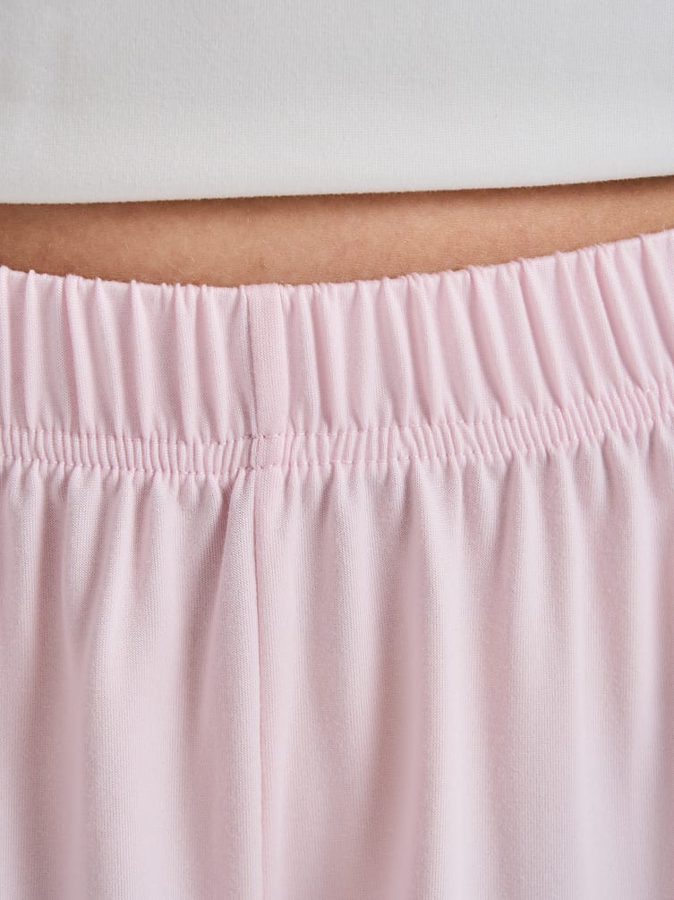 Пижама с футболкой и шортами