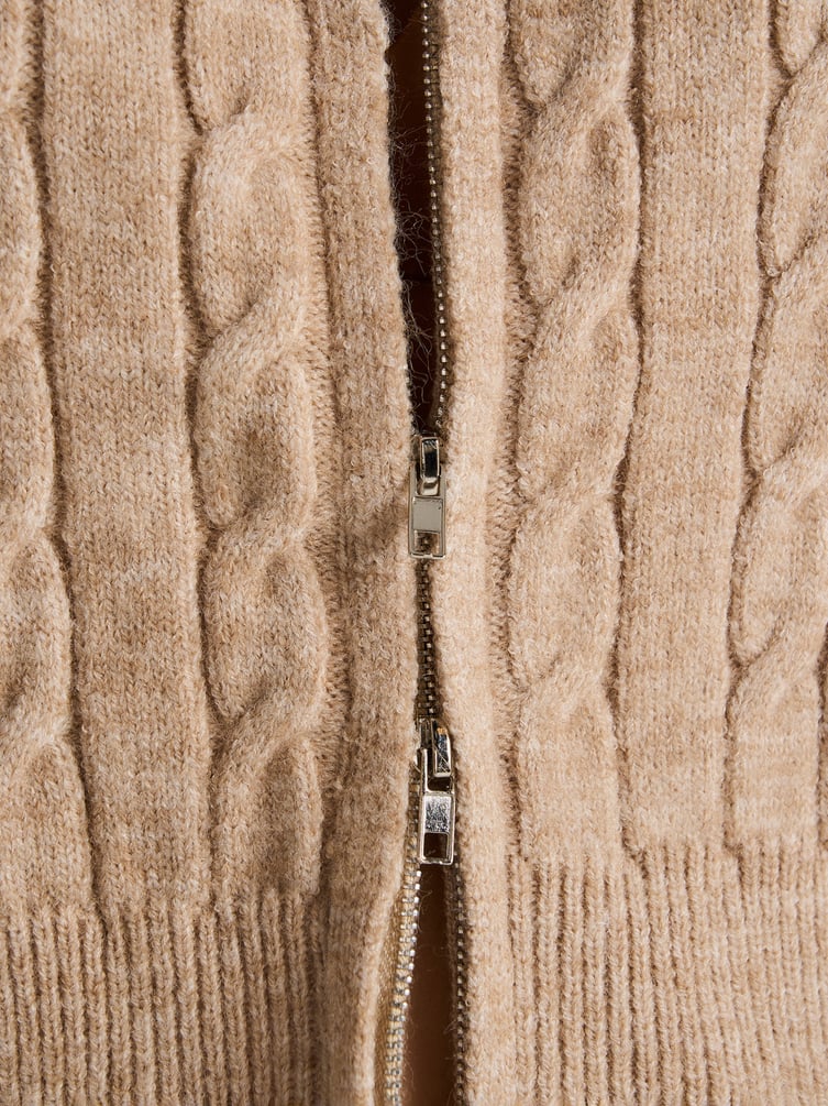 Кардиган на молнии с вышивкой