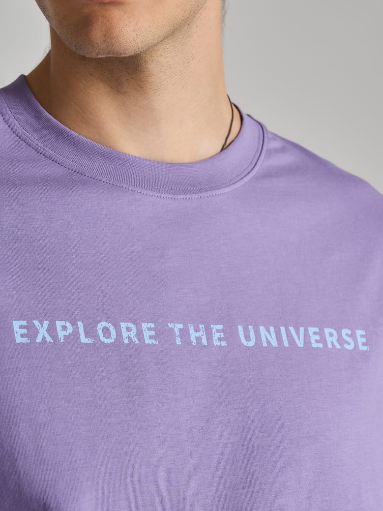 Футболка оверсайз с принтом на спине