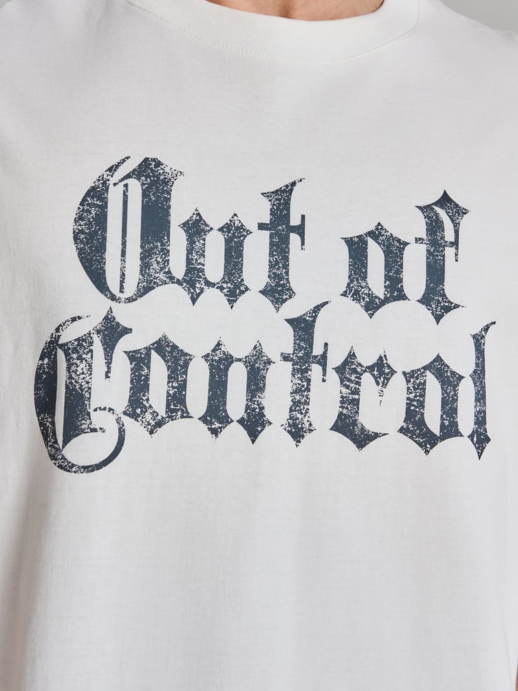 Футболка с надписью в стиле дрейн