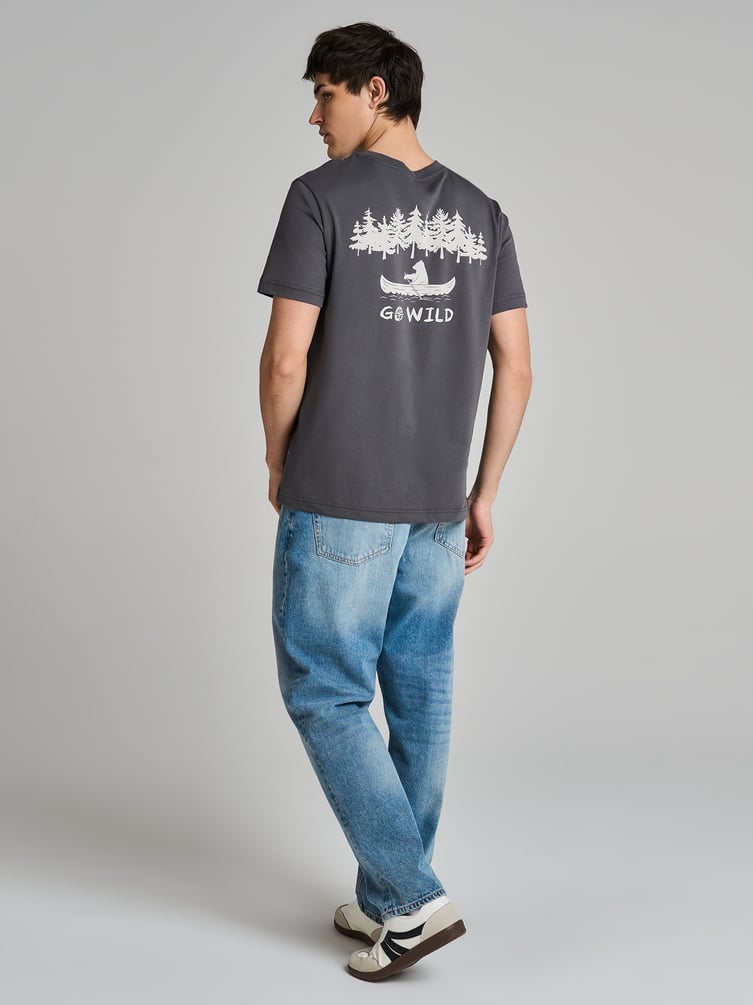 Футболка хлопковая с принтом на спине