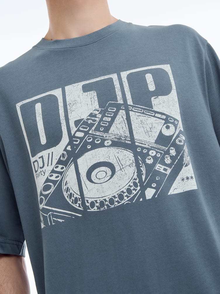 Футболка свободная с принтом