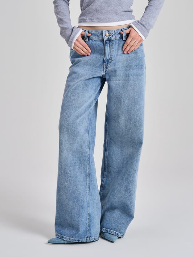 Джинсы багги с вареным эффектом