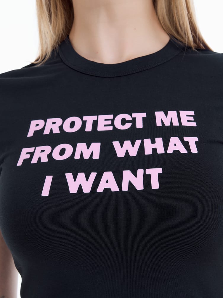 Футболка приталенная с надписью