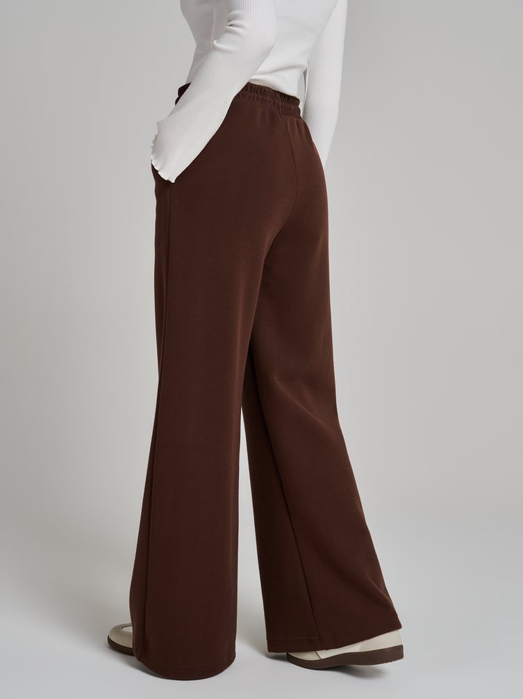 Брюки трикотажные широкие