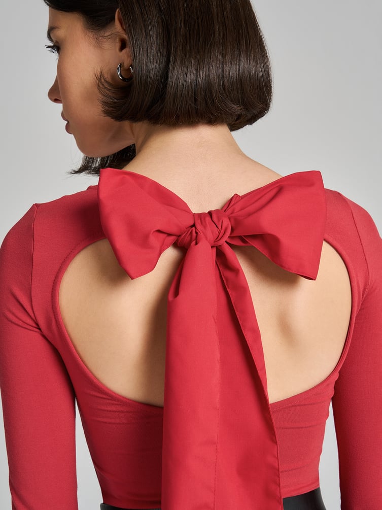 Боди-блузка с бантом на спине