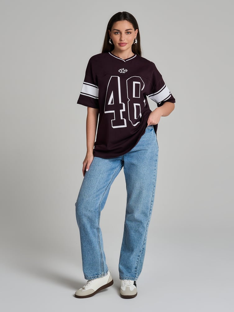 Спортивная футболка с надписью