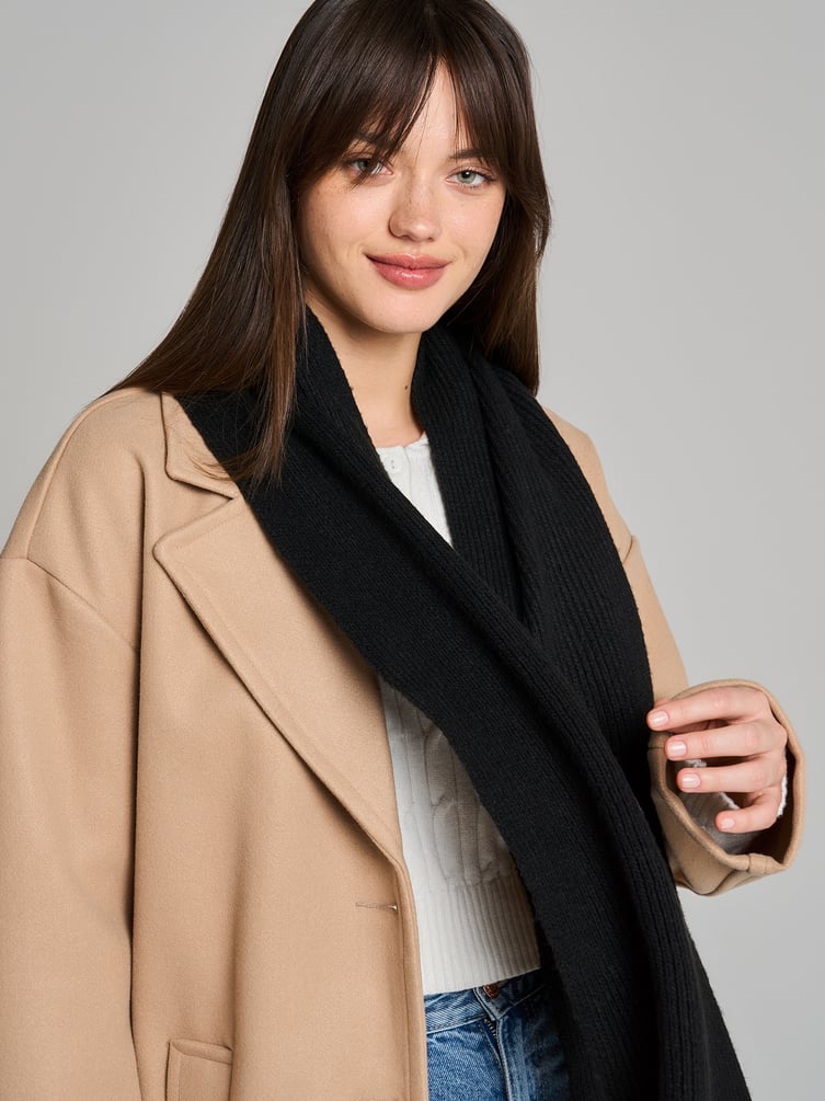 Зимний однотонный шарф