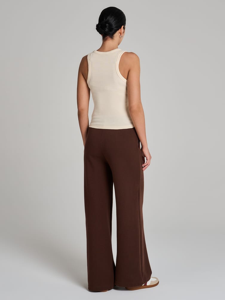 Майка на широких бретелях с вареным эффектом