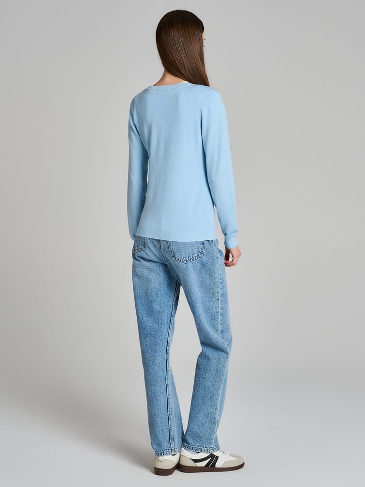 Кардиган на пуговицах с вышивкой