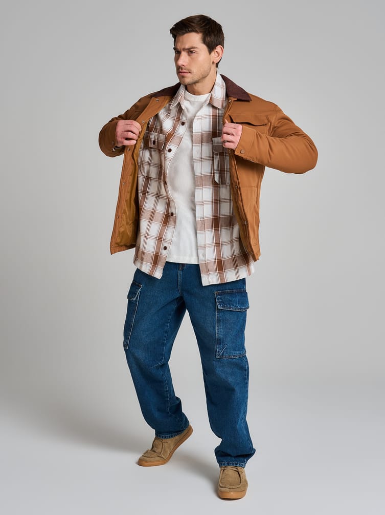 Зауженные джинсы карго