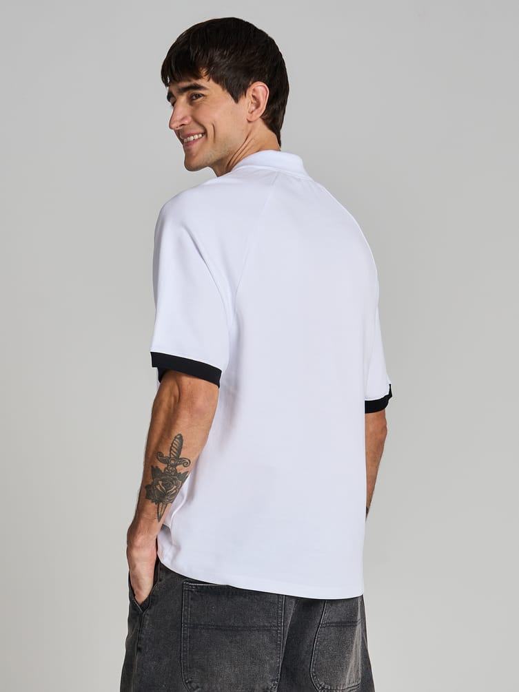 Футболка с воротником поло и надписью