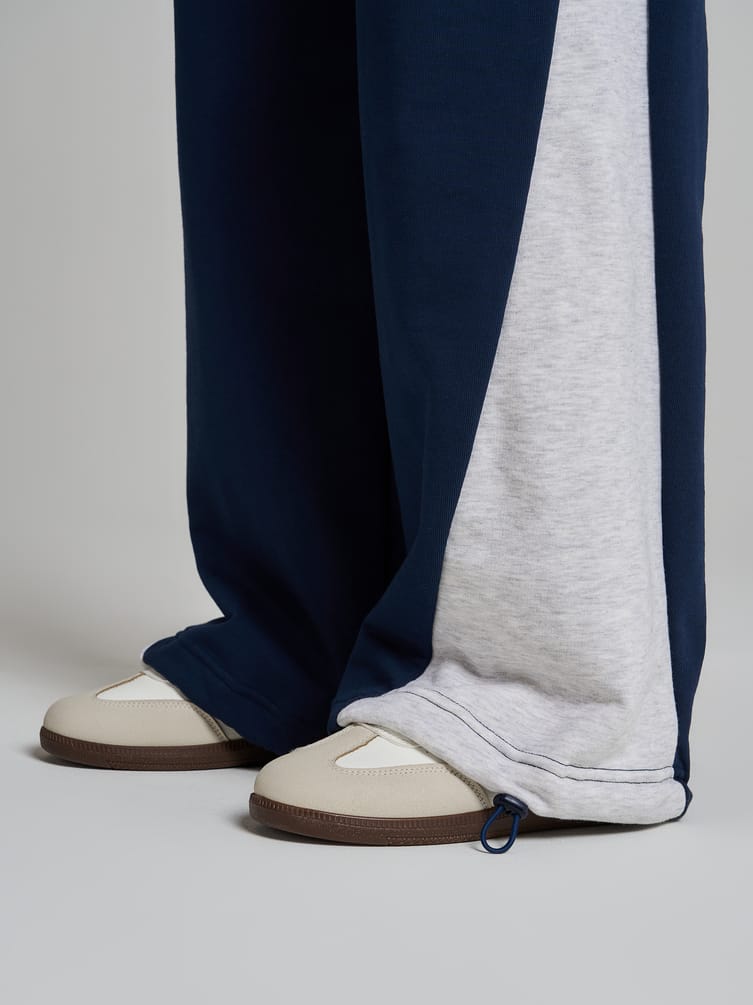 Брюки спортивные с лампасами