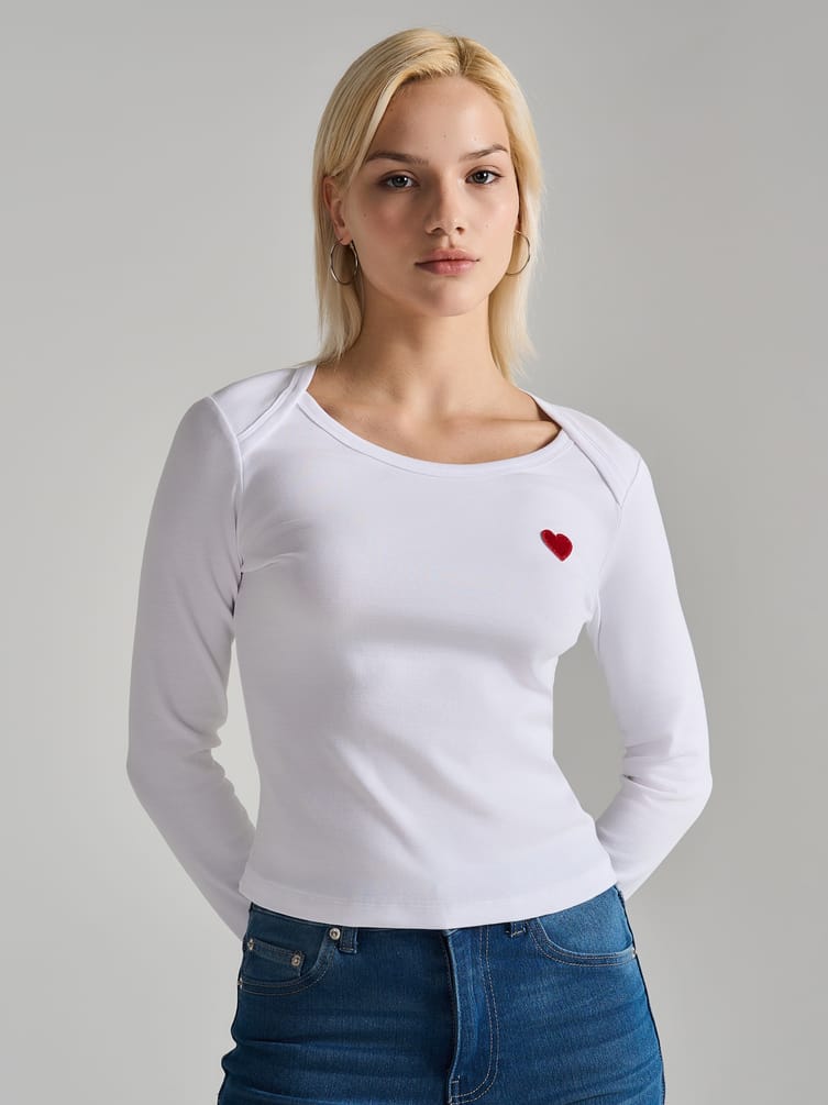 Лонгслив с нашивкой сердце