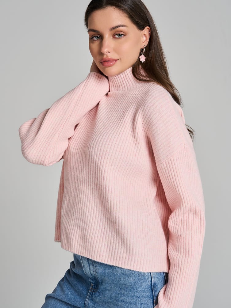 Свитер вязаный теплый