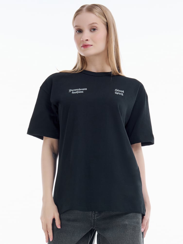 Футболка оверсайз с надписью rebellious