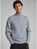 Свитер трикотажный с воротником и полузамком