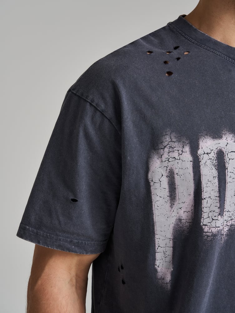 Футболка оверсайз рваная с надписью