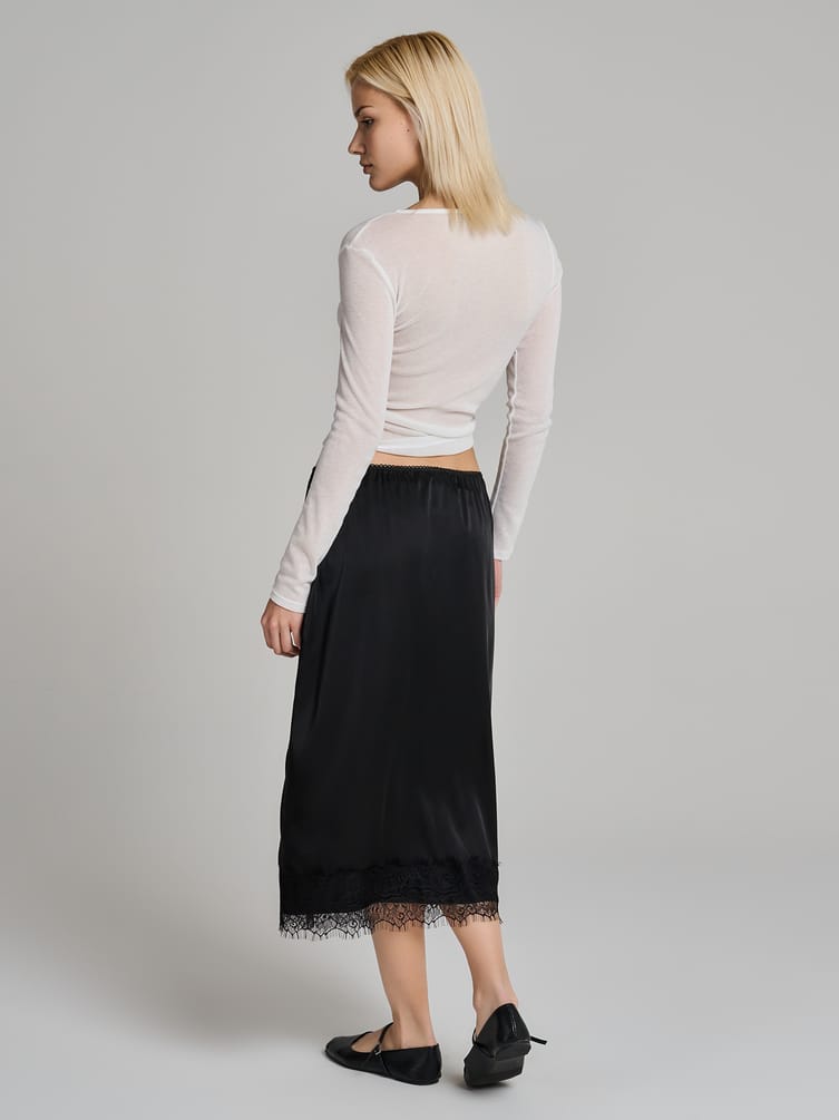 Юбка миди атласная с кружевом в бельевом стиле