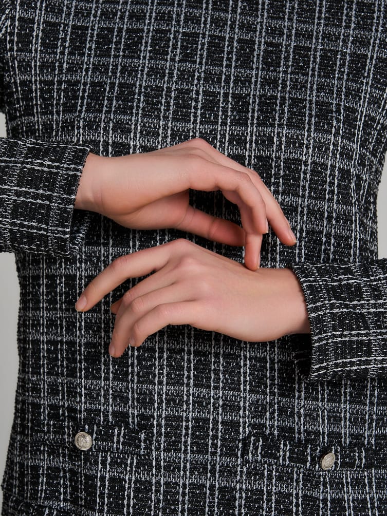 Платье короткое  из плотной буклированной ткани