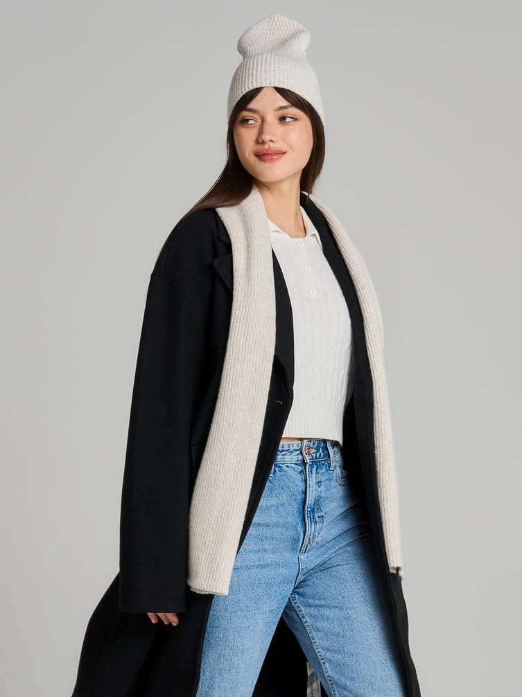 Зимний однотонный шарф