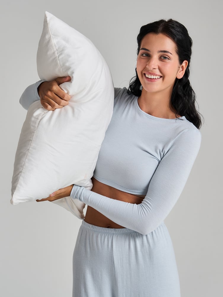 Пижама с кроп-топом и брюками