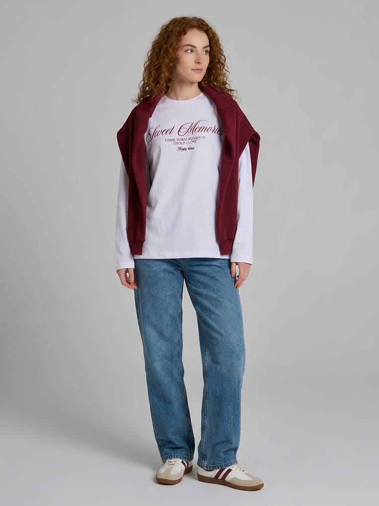 Лонгслив оверсайз с надписью