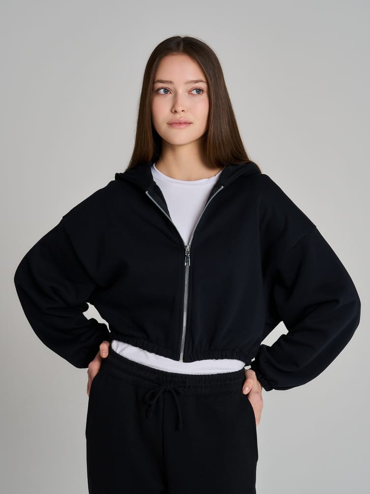 Укороченная зипка оверсайз на молнии с капюшоном и начесом