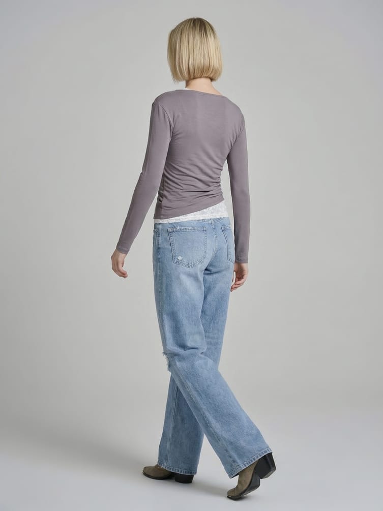 Лонгслив асимметричный с кружевом