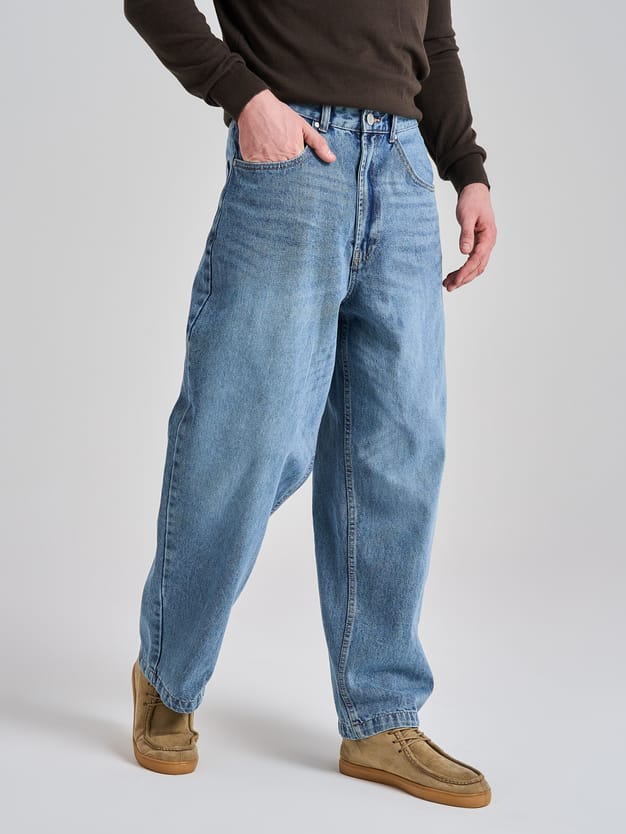 Джинсы широкие багги