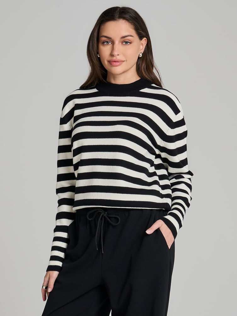 Джемпер трикотажный в полоску