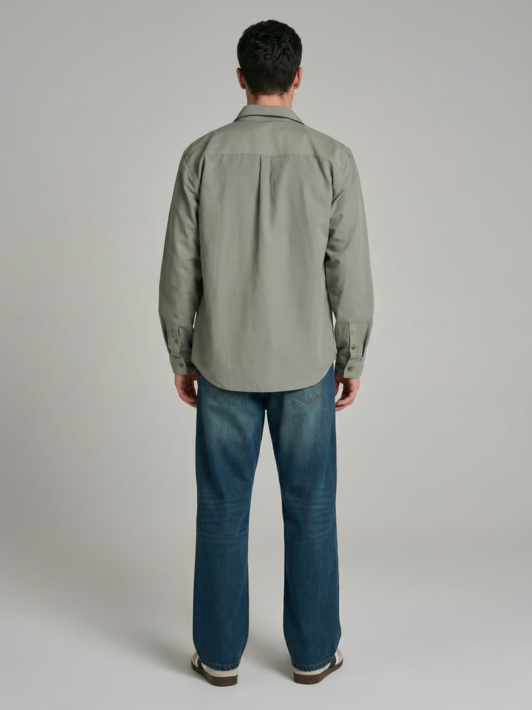 Джинсы багги с декоративным смещенным швом