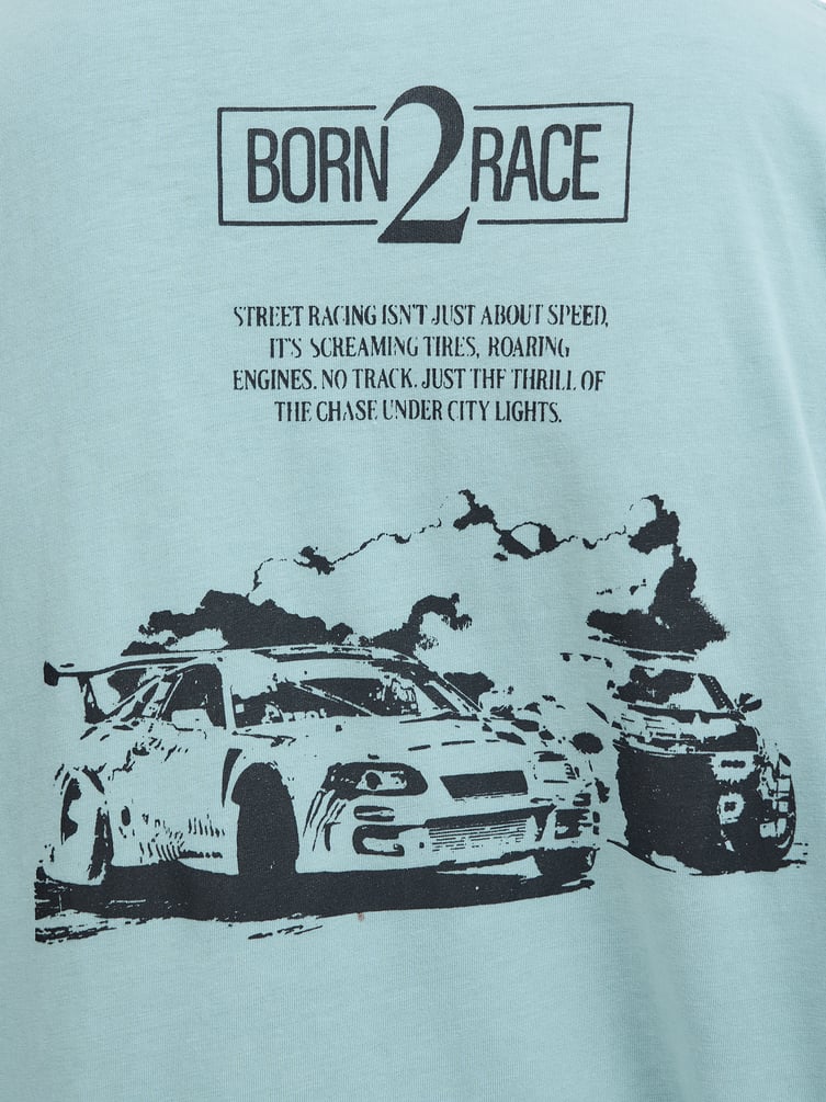 Футболка с принтом машины на спине
