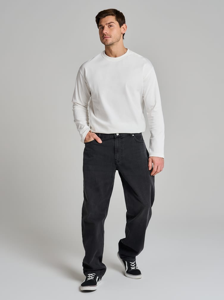 Широкие повседневные джинсы